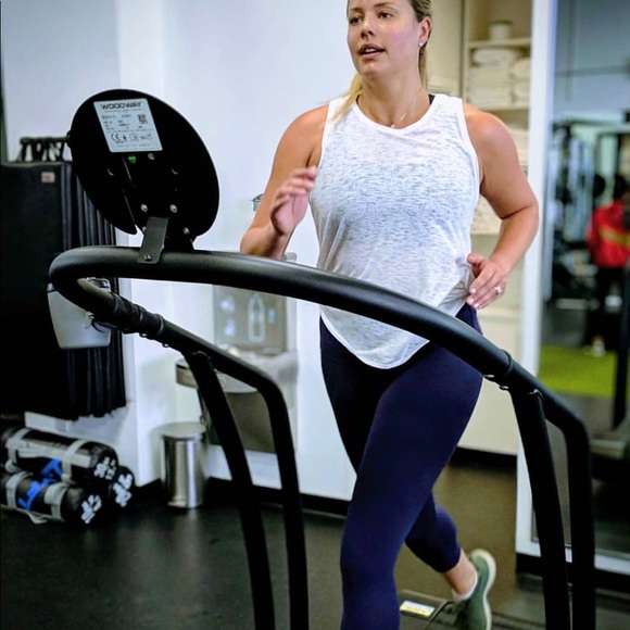 Meet your Posher, Courtney - Picture 5 of 5